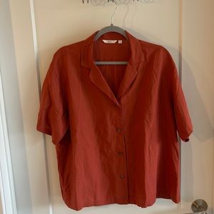 Uniqlo button down shirt